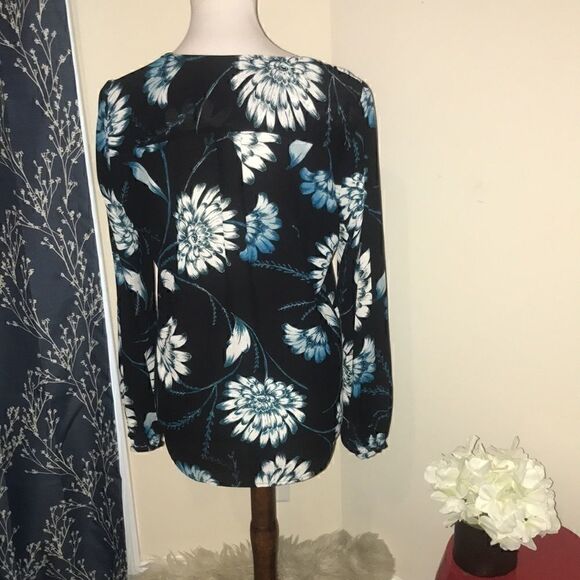 Ivanka Trump Floral Long Sleeve V-Neck Blouse - Picture 3 of 8
